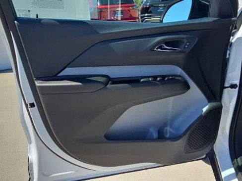 New 2027 Chevrolet Bolt LT FWD image 21