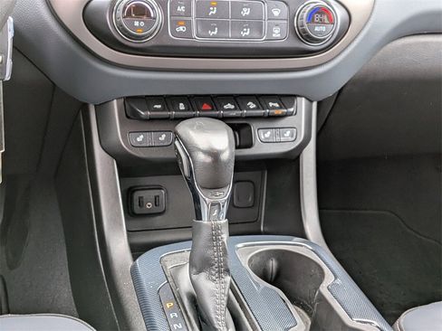 Used 2022 Chevrolet Colorado Z71 image 18