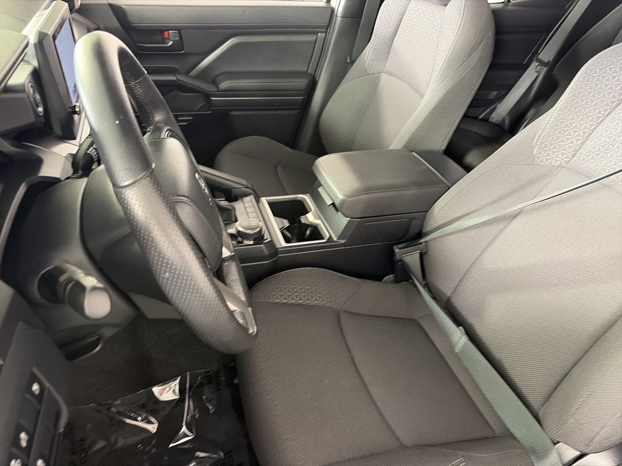 Used 2025 Toyota 4Runner SR5 AWD/4WD image 19
