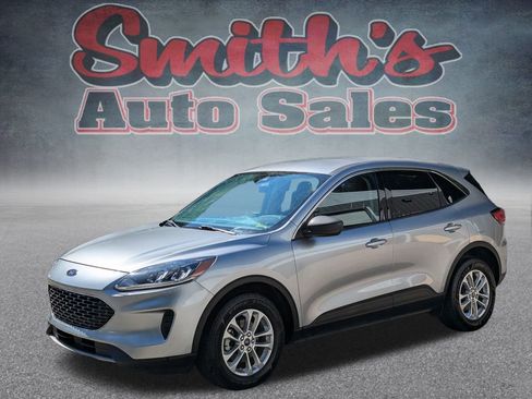 Used 2022 Ford Escape SE image 3