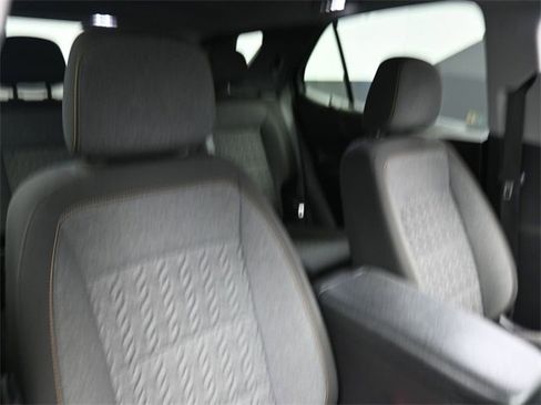 Used 2024 Chevrolet Equinox LT image 27