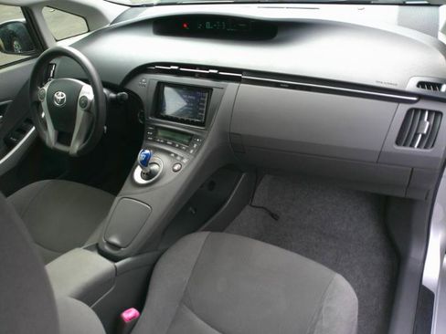 Used 2011 Toyota Prius Three image 20