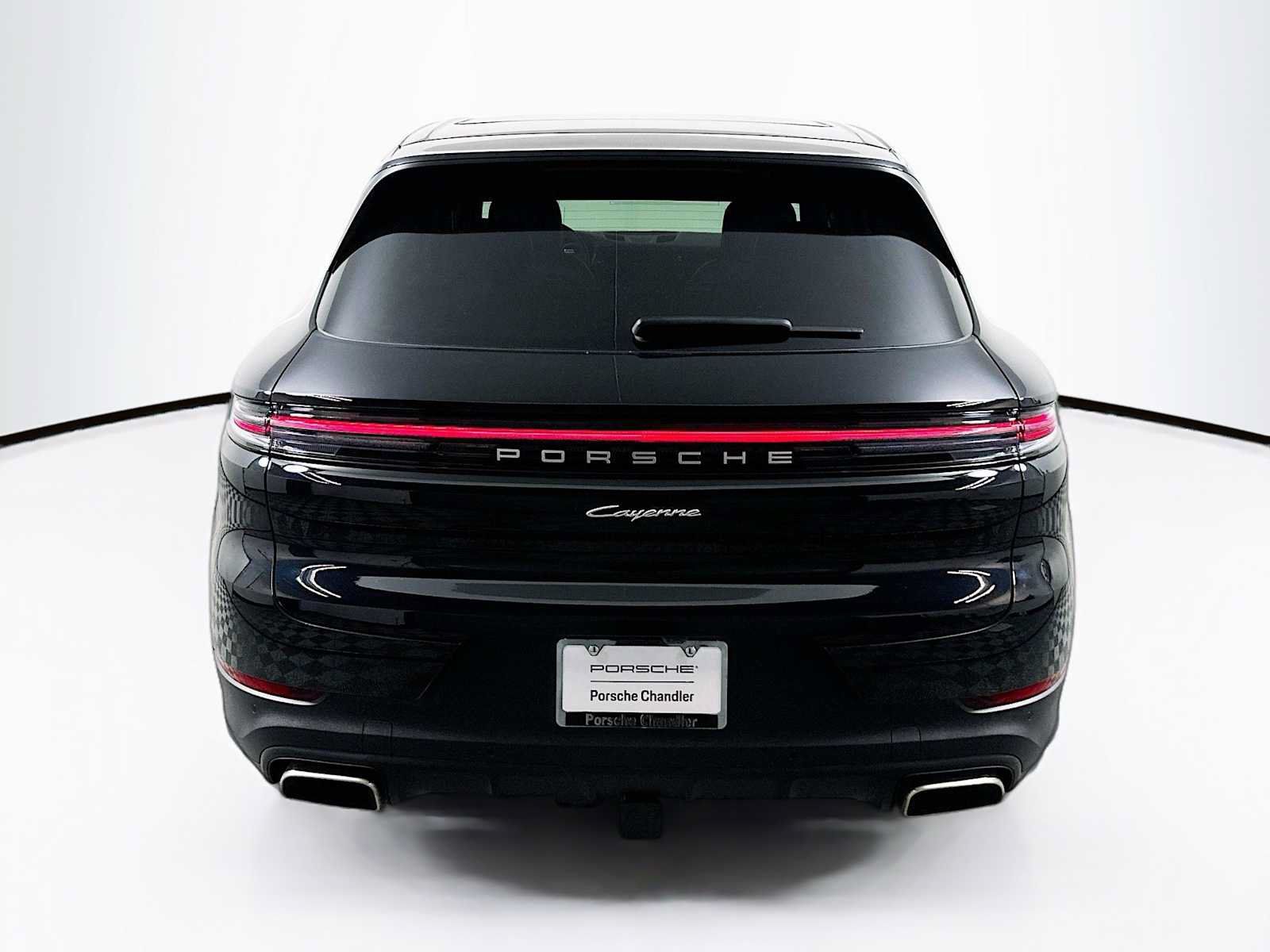 Used 2026 Porsche Cayenne AWD/4WD image 10