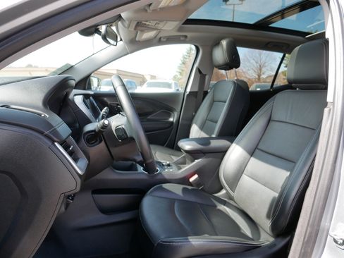 Used 2023 GMC Terrain SLT w/ Infotainment Package II image 34