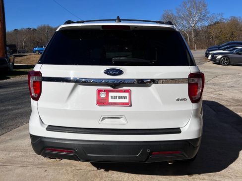 Used 2018 Ford Explorer 4WD image 5