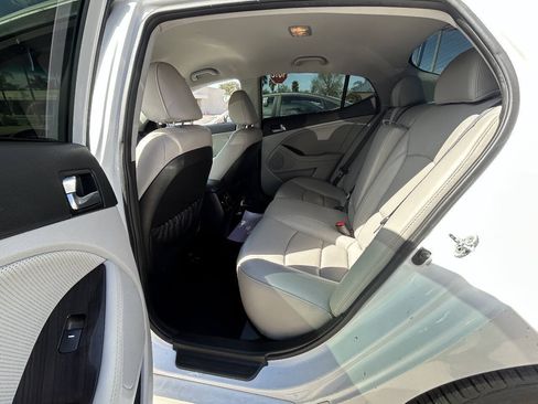 Used 2015 Kia Optima EX FWD image 12