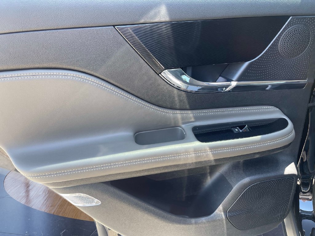 Certified 2023 Lincoln Corsair FWD image 18