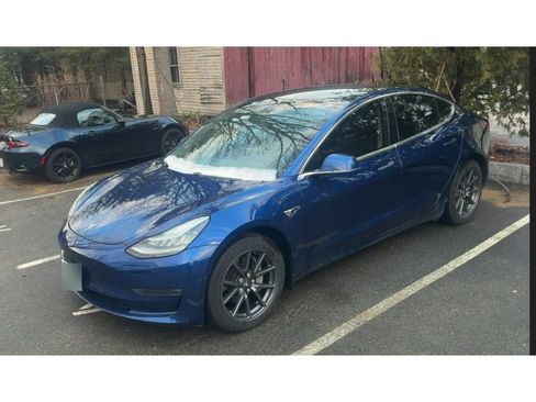 Used 2019 Tesla Model 3 Long Range image 1