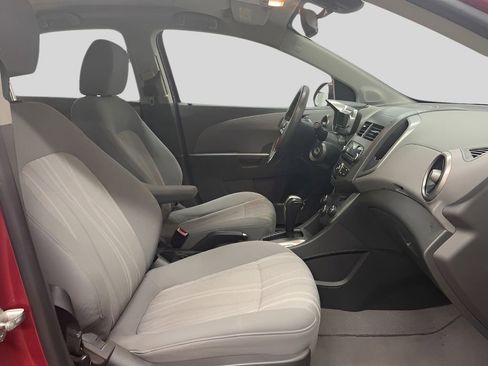 Used 2012 Chevrolet Sonic LT image 17
