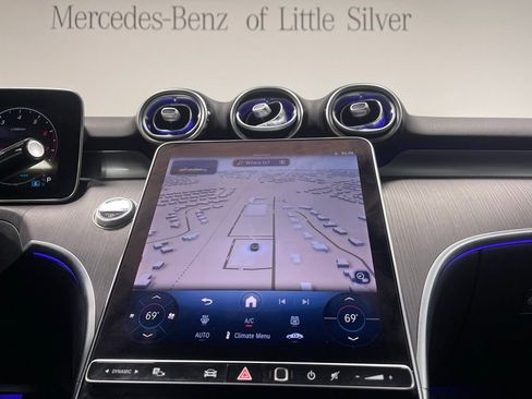 Used 2025 Mercedes-Benz C 300 4MATIC Sedan image 33