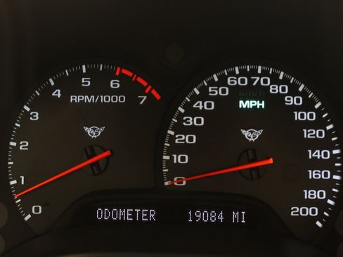 Used 2002 Chevrolet Corvette Convertible w/ Preferred Equipment Group1 image 8