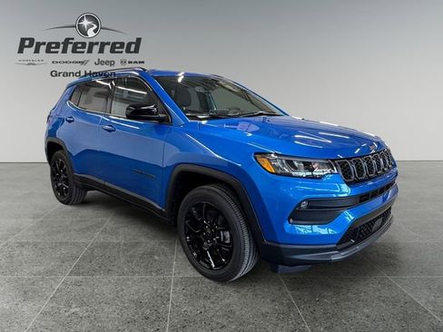 New 2026 Jeep Compass Latitude w/ Quick Order Package 29K AWD/4WD image 3