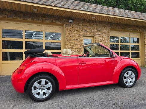 Used 2004 Volkswagen Beetle GLS FWD image 23
