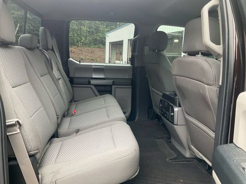 Used 2019 Ford F150 XLT w/ Equipment Group 302A Luxury RWD image 15