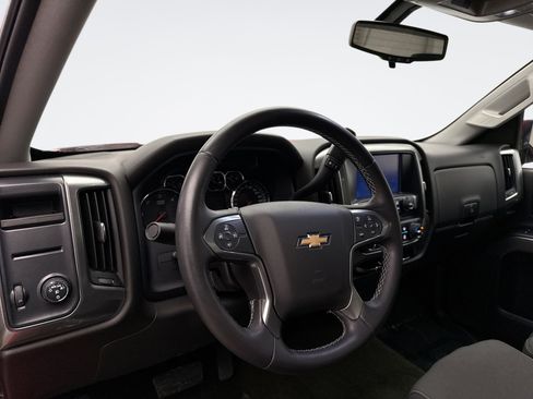 Used 2016 Chevrolet Silverado 1500 LT w/ LT Convenience Package image 10