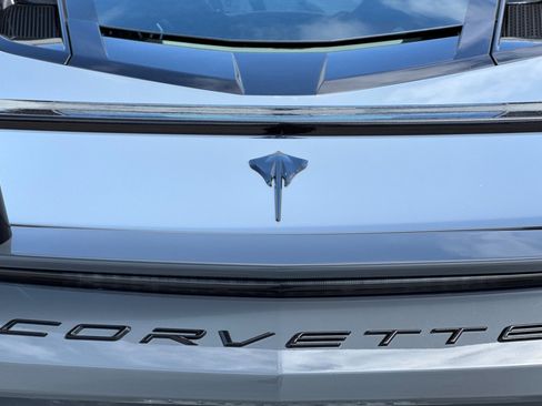 Used 2025 Chevrolet Corvette Stingray Preferred Cpe w/ Battery Protection Package RWD image 21