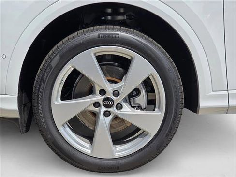 New 2025 Audi Q5 Premium Plus image 8