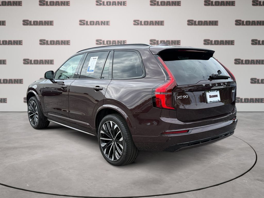 Used 2026 Volvo XC90 B6 Ultra w/ Protection Package AWD/4WD image 3