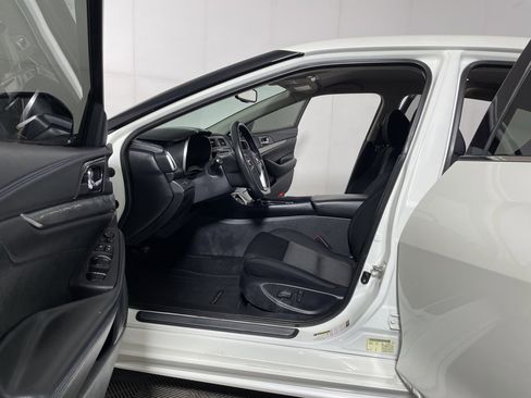 Used 2019 Nissan Maxima 3.5 S w/ Floor Mat Group image 16