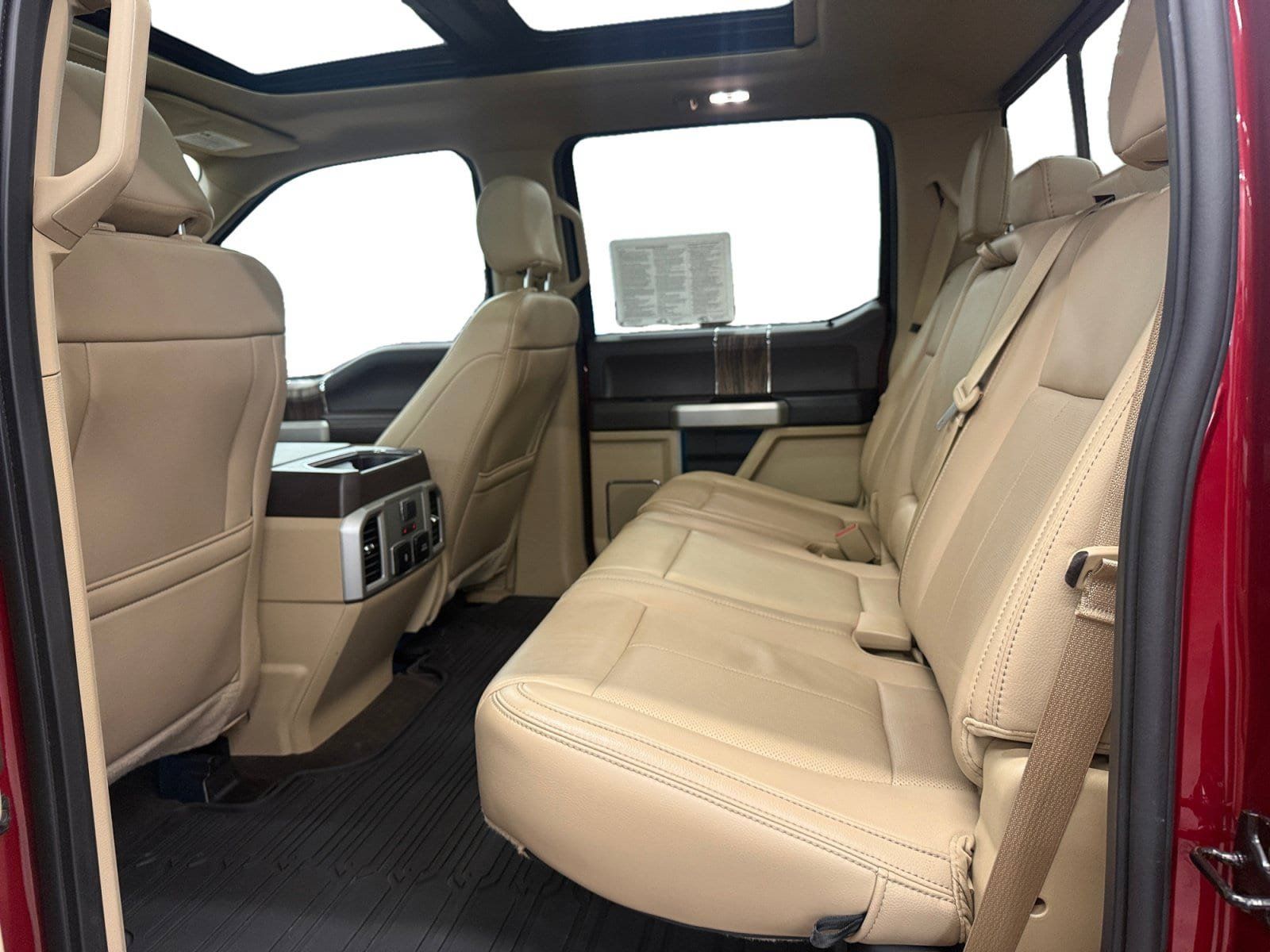 Used 2019 Ford F150 Lariat w/ Equipment Group 502A Luxury AWD/4WD image 10