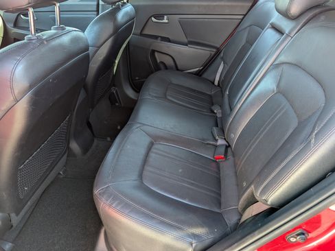 Used 2011 Kia Sportage SX w/ Premium Pkg w/Leather Seats image 27
