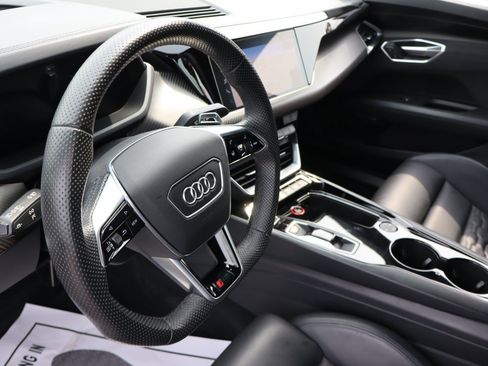 Used 2023 Audi RS e-tron GT w/ Carbon Performance Package AWD/4WD image 12