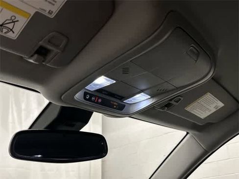 Used 2020 GMC Terrain SLE w/ Driver Convenience Package image 21