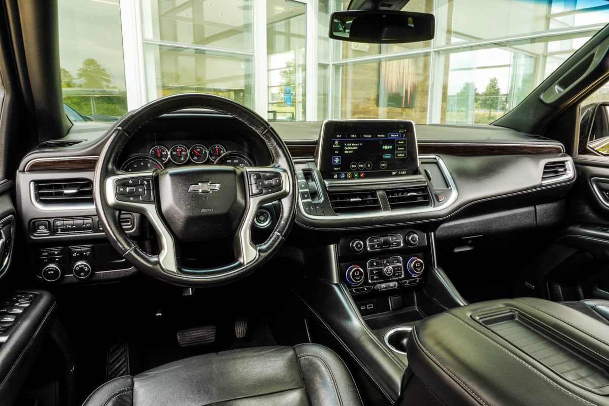 Used 2021 Chevrolet Tahoe Z71 w/ Rear Media and Nav Package AWD/4WD image 16