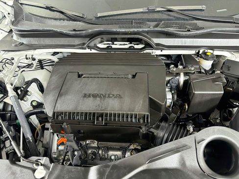 Used 2025 Honda Pilot Touring image 35