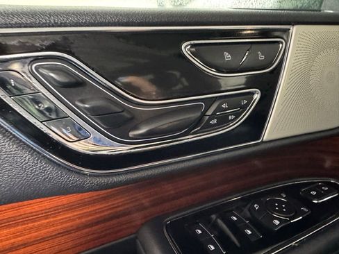 Certified 2022 Lincoln Navigator Reserve image 42