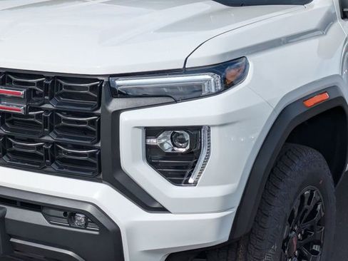 New 2026 GMC Canyon Elevation w/ Convenience Package image 9