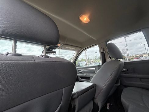 Used 2014 RAM 1500 Classic SLT RWD image 26