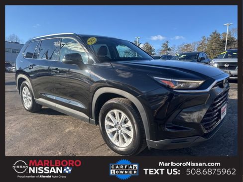 Used 2025 Toyota Grand Highlander AWD image 1