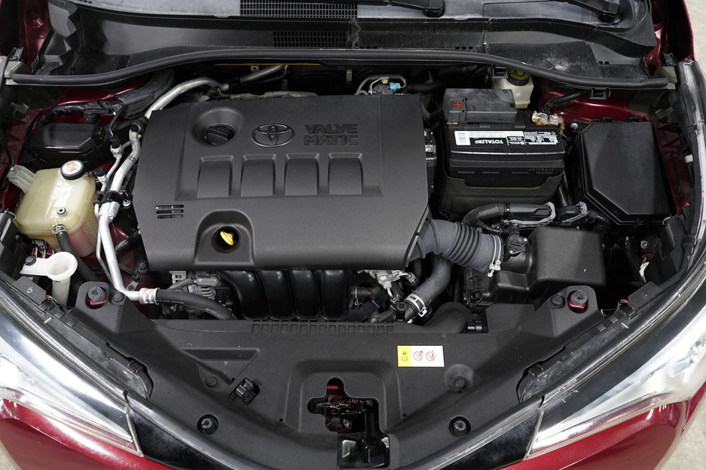 Used 2018 Toyota C-HR XLE FWD image 29