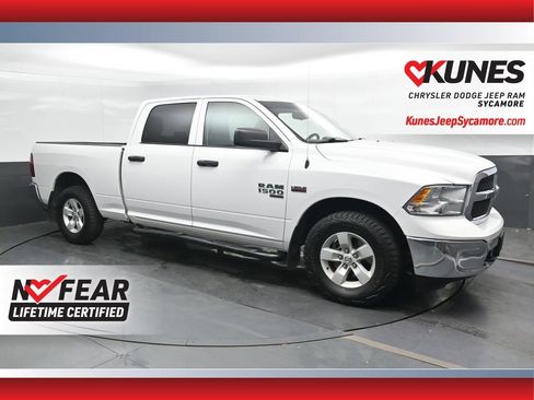 Used 2022 RAM 1500 Classic SLT AWD/4WD image 1