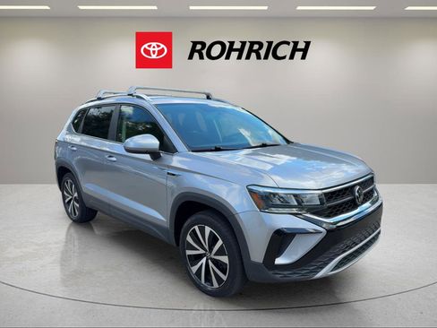 Used 2022 Volkswagen Taos SE image 8