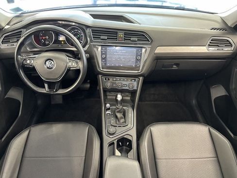 Used 2019 Volkswagen Tiguan SE w/ Panoramic Sunroof Package image 21