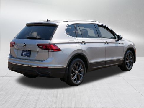 Certified 2023 Volkswagen Tiguan SE FWD image 7
