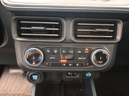 Used 2024 Ford Maverick Lariat w/ Black Appearance Package AWD/4WD image 25