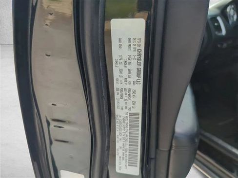 Used 2011 Dodge Durango Crew image 27