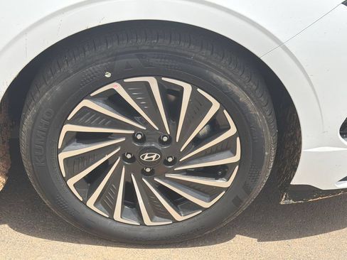 New 2026 Hyundai Sonata SEL FWD image 13