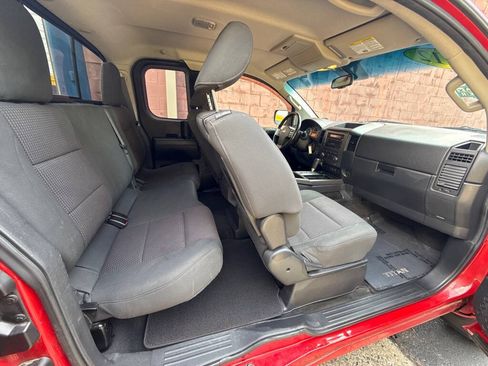 Used 2012 Nissan Titan SV w/ SV Value Truck Pkg AWD/4WD image 19