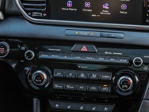 Certified 2022 Kia Sportage EX w/ EX Technology Package AWD/4WD image 12