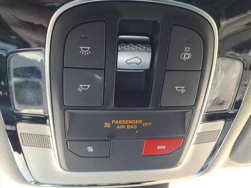 Used 2023 Hyundai Santa Fe SEL w/ Premium Package image 26