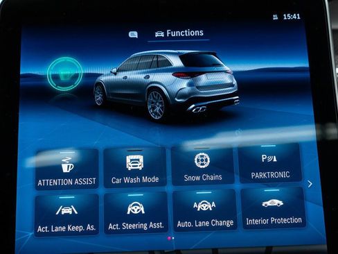 Used 2025 Mercedes-Benz GLC 43 AMG 4MATIC image 28