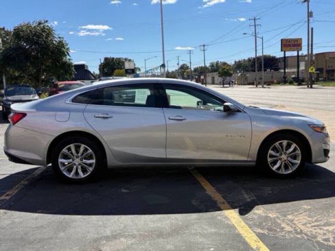 Used 2022 Chevrolet Malibu LT FWD image 7