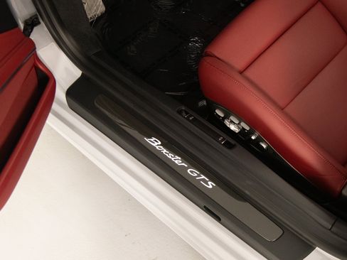 Used 2025 Porsche 718 Boxster GTS RWD image 12