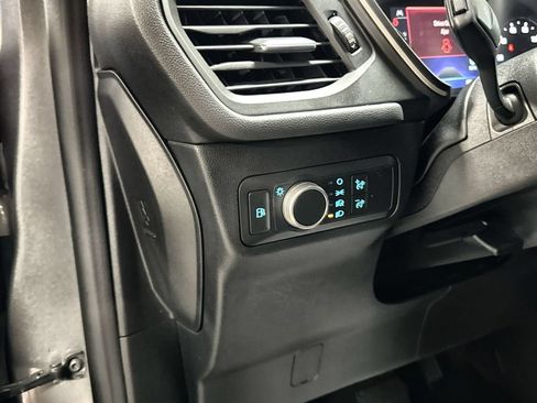 Used 2021 Ford Escape SE FWD image 16