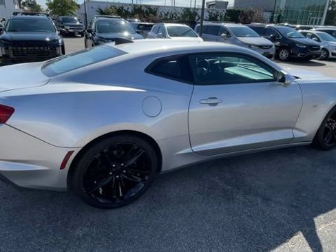 Used 2019 Chevrolet Camaro LT RWD image 2