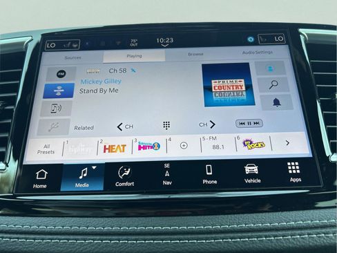 New 2026 Chrysler Pacifica Limited image 28